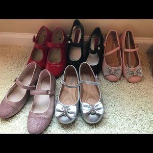 Lot of girl size 2 shoes...